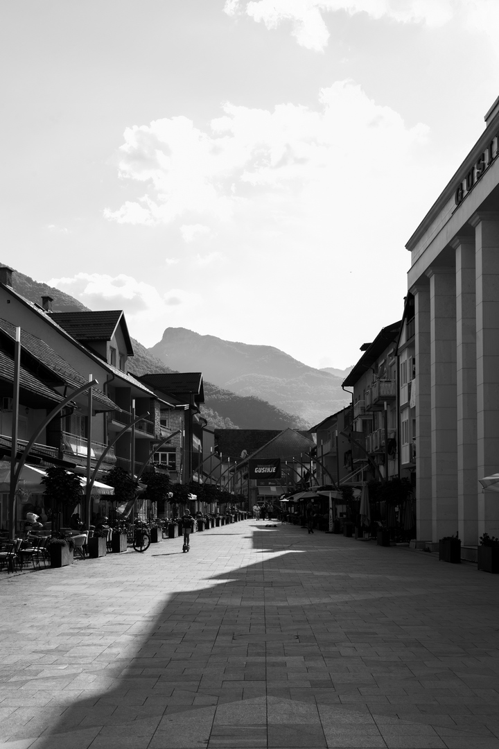 Ali-pašin trg-Gusinje (10)